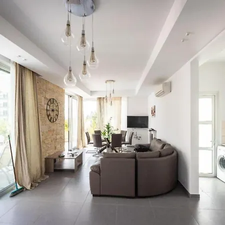 Remarkable 3-Bed House In Paralimni Σπίτι διακοπών Παραλίμνι