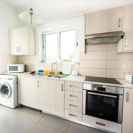 Remarkable 3-Bed House In Paralimni Παραλίμνι